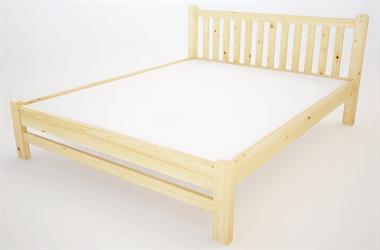 dřevěná dvoulůžková postel smrková Kinga maršal