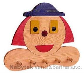 dekorace dětský dřevěný závěsný věšák klaun drewfilip 43
