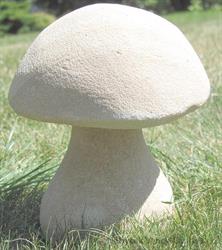 zahradní pískovcová dekorace z kamene houba mini skladem