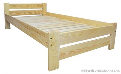 dřevěná jednolůžková postel z masivního dřeva Camelot chalup