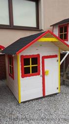 dřevěná zahradní dekorace „Dětský domek“ N8 botodre